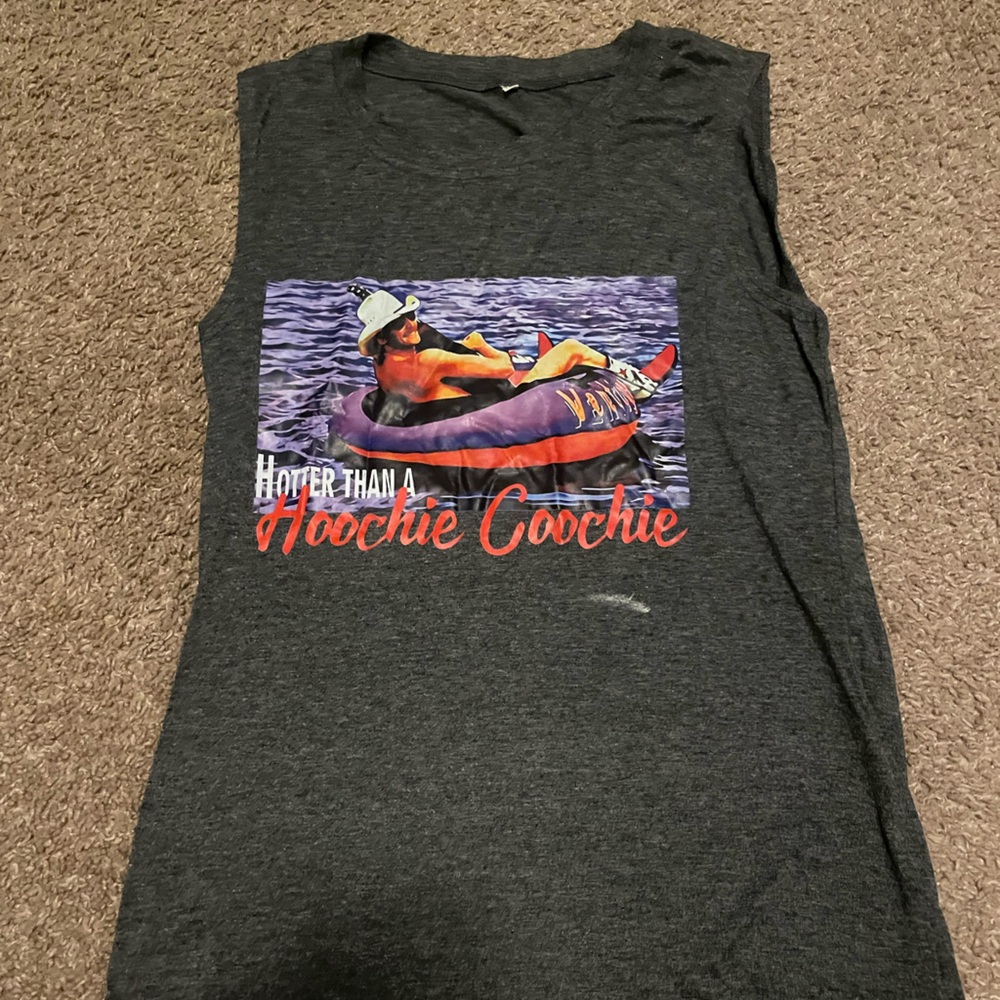 “Hotter than a hoochie coochie” tank, scuff on front
